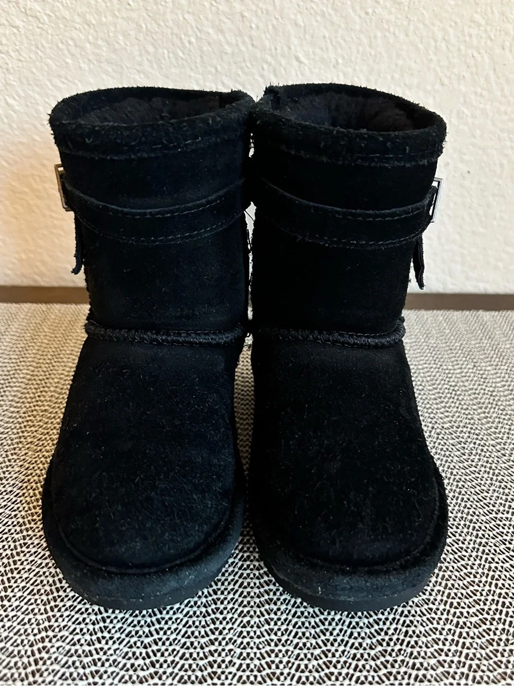 BearPaw Boot Infant/Toddler Shoes Size 8, Color: Black